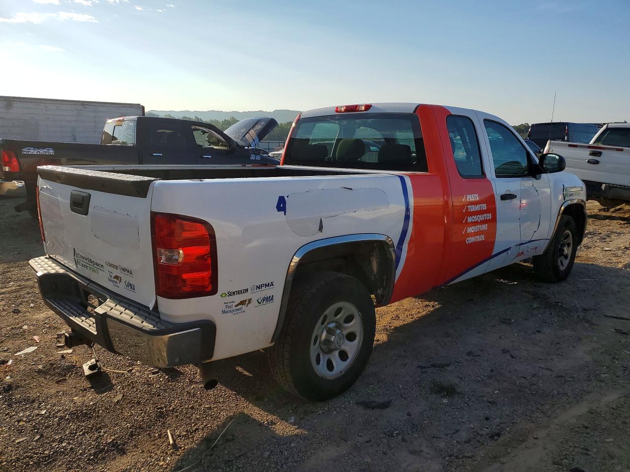 2012 Chevrolet Silverado C1500 White vin: 1GCRCPEA8CZ231043
