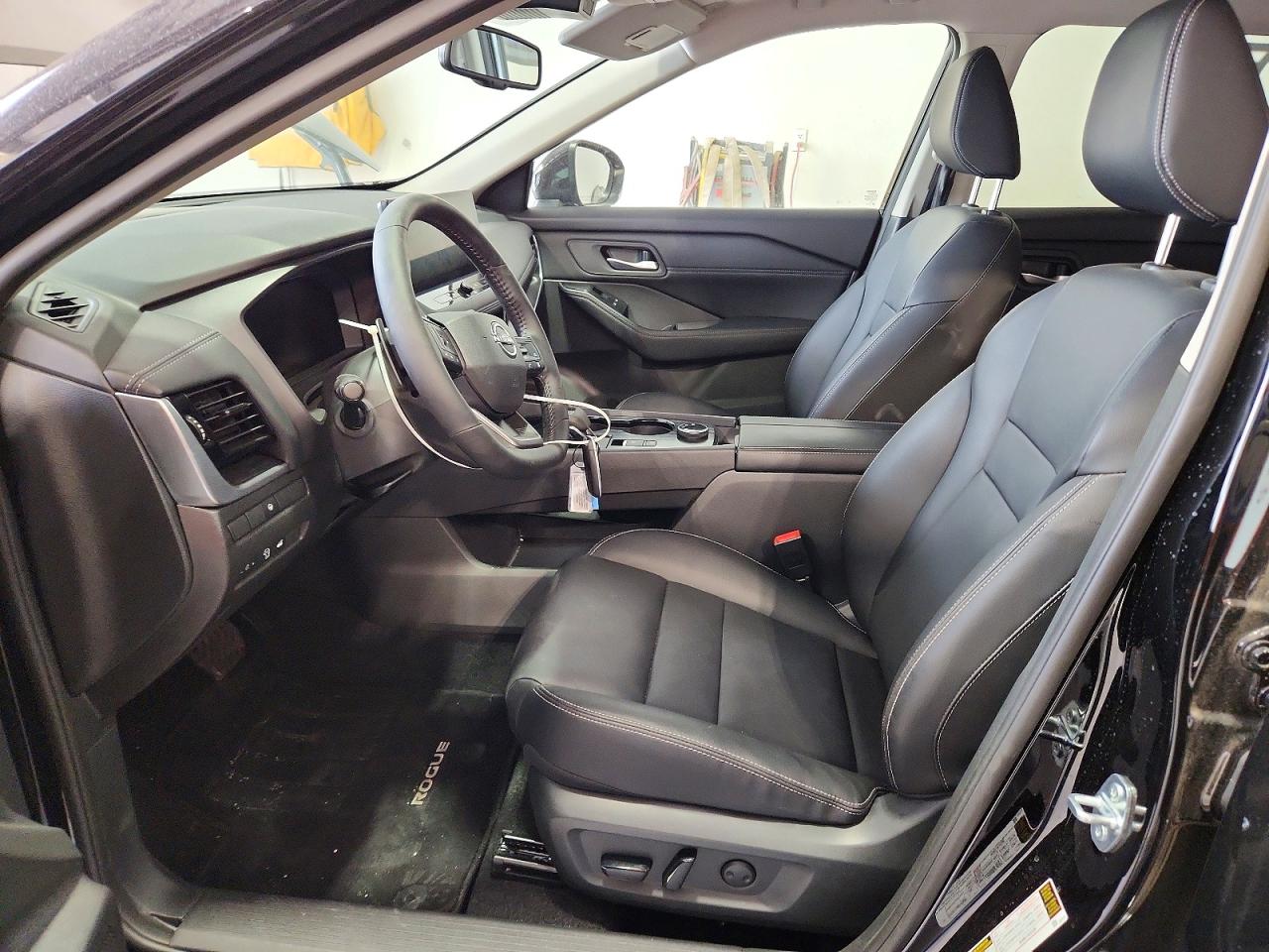 2026 Nissan Rogue Sl Черный vin: 5N1BT3CB1TC791233