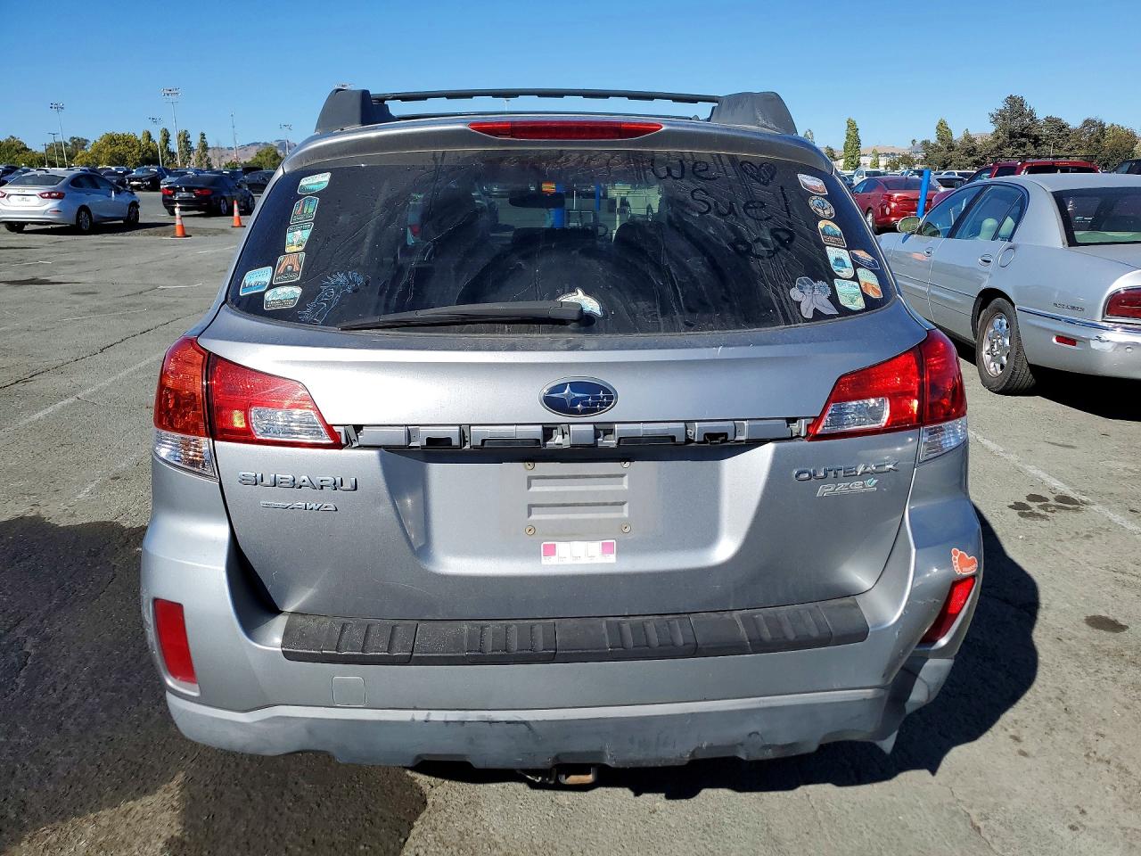 2010 Subaru Outback 2.5i Limited Silver vin: 4S4BRBKC3A3359405