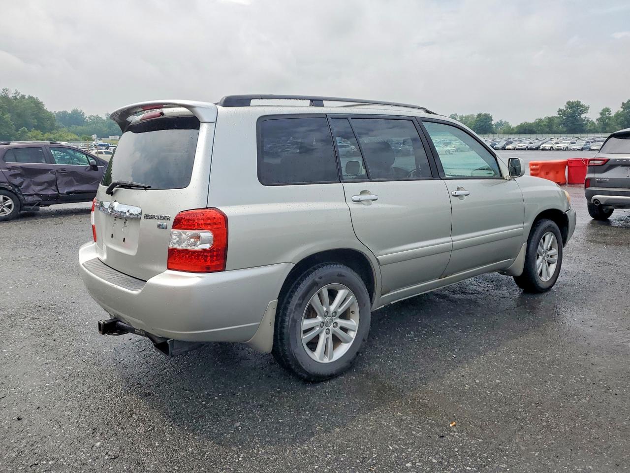 2006 Toyota Highlander Hybrid Silver vin: JTEDW21AX60001907