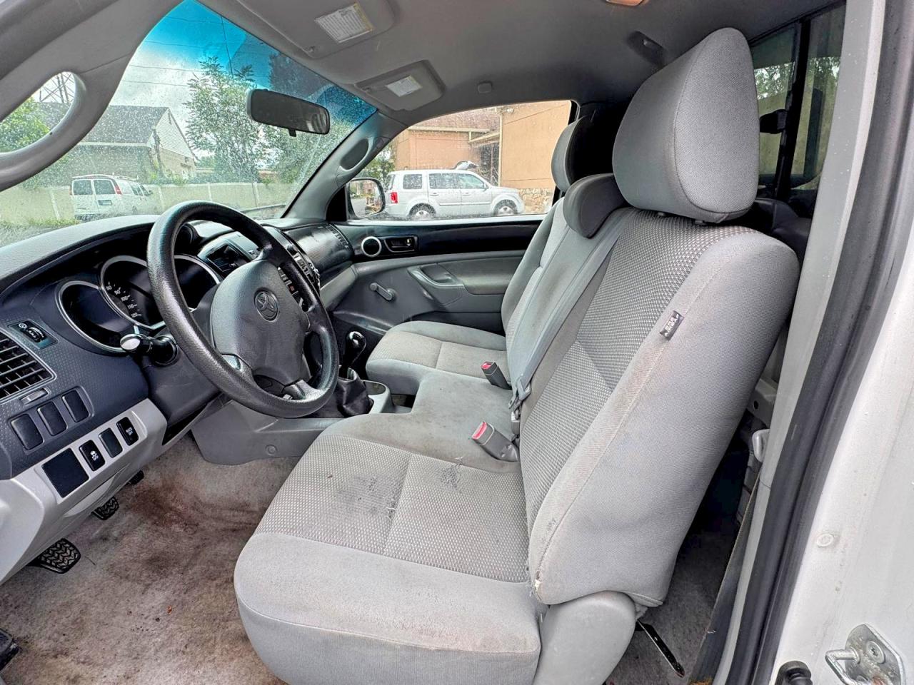 2009 Toyota Tacoma Base White vin: 5TENX22N09Z593104