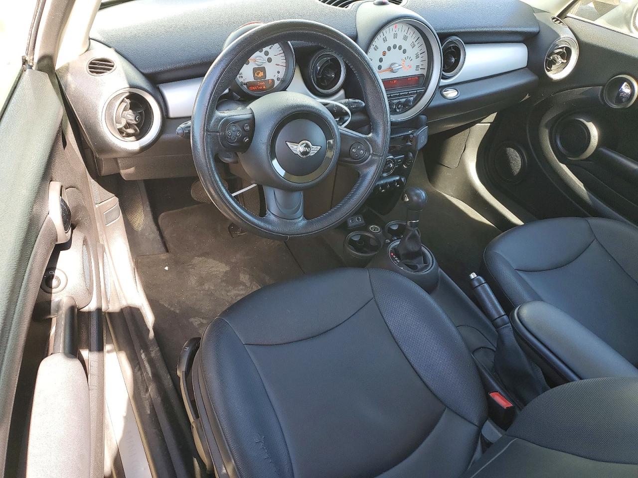 2013 Mini Cooper Turquoise vin: WMWSU3C58DT678082