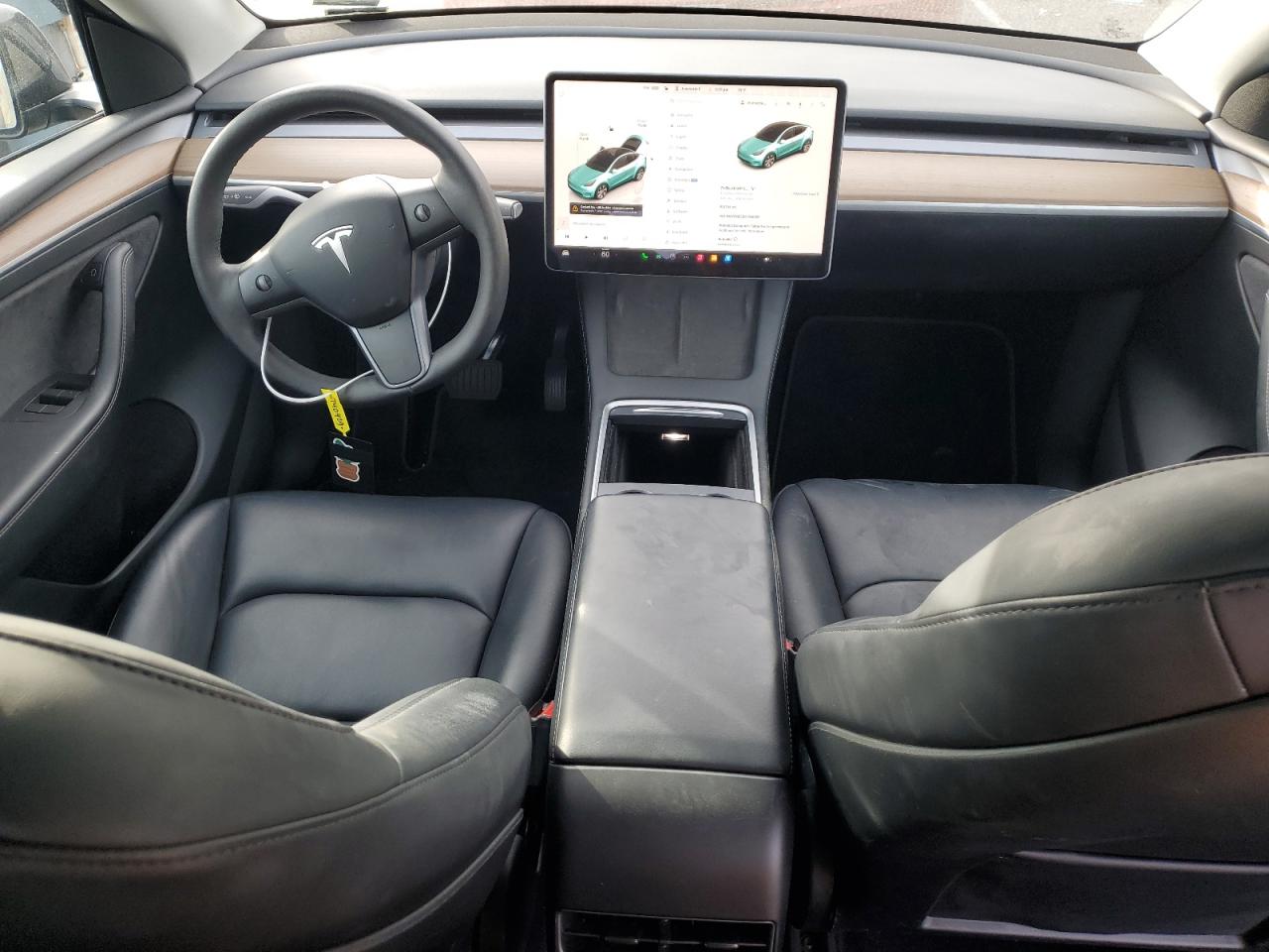 2023 Tesla Model Y Черный vin: 7SAYGAEE2PF740429