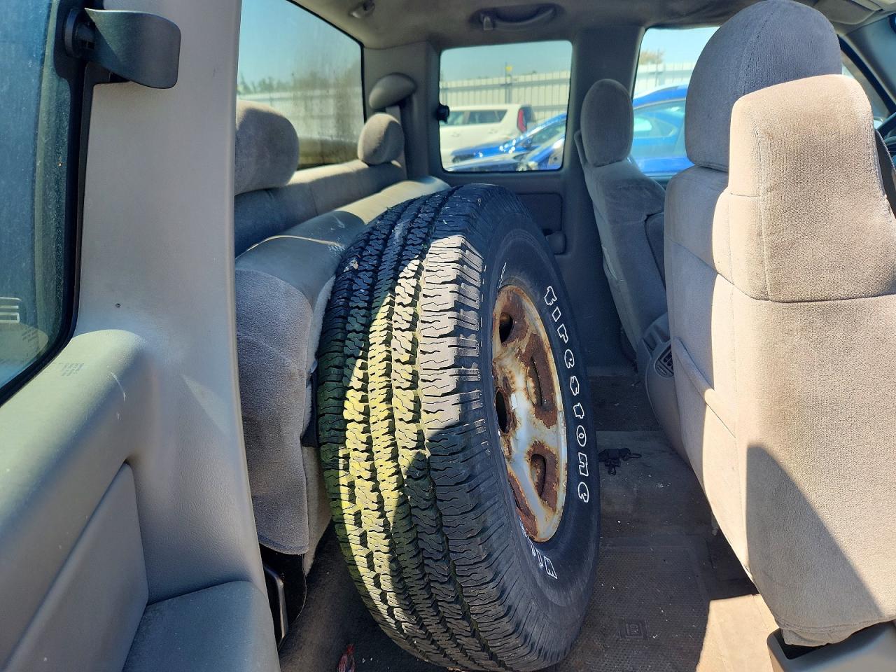 2000 Chevrolet Silverado K1500 Gray vin: 1GCEK19T5YE201975