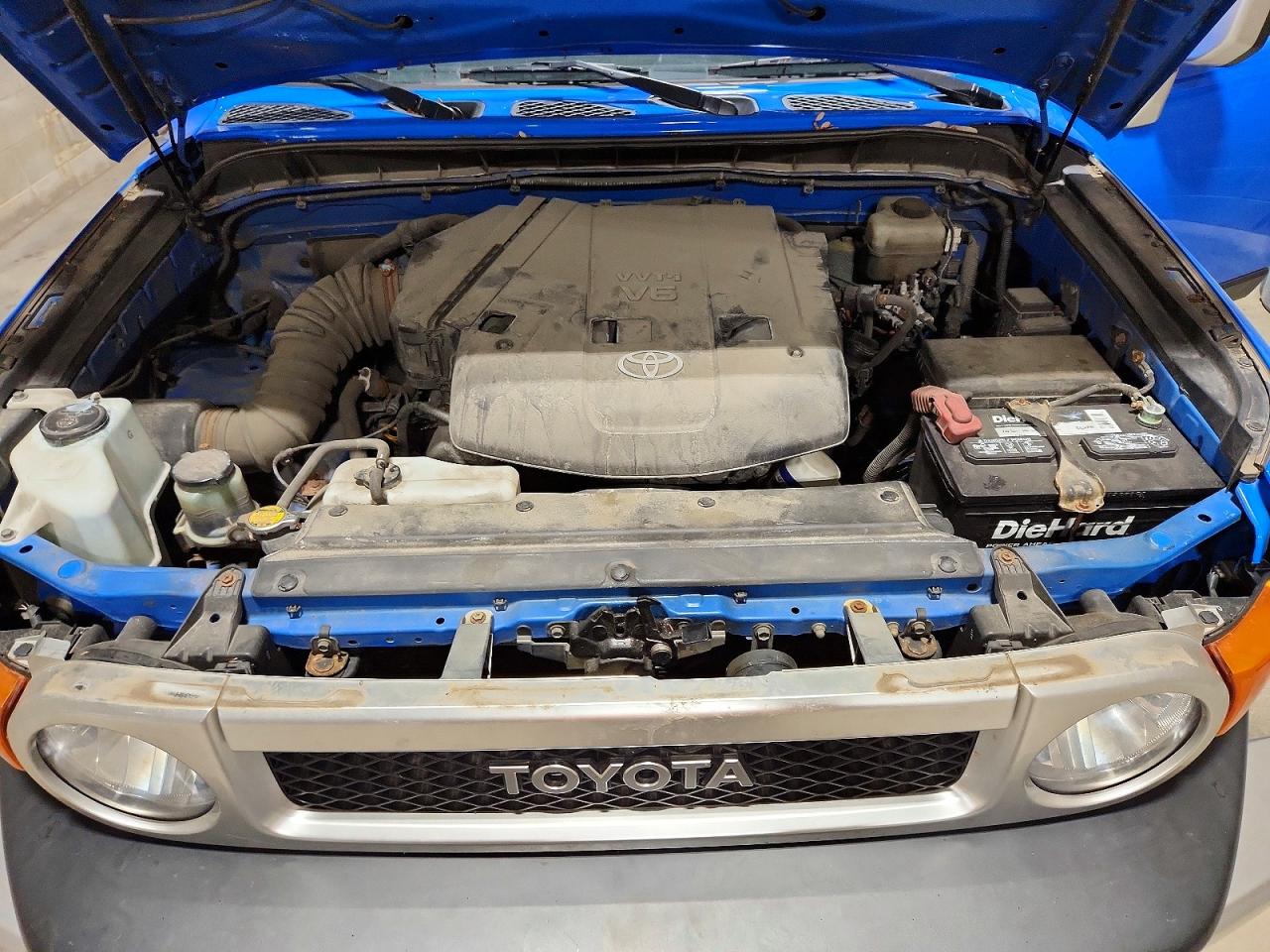 2007 Toyota Fj Cruiser Base Синий vin: JTEBU11F470009795
