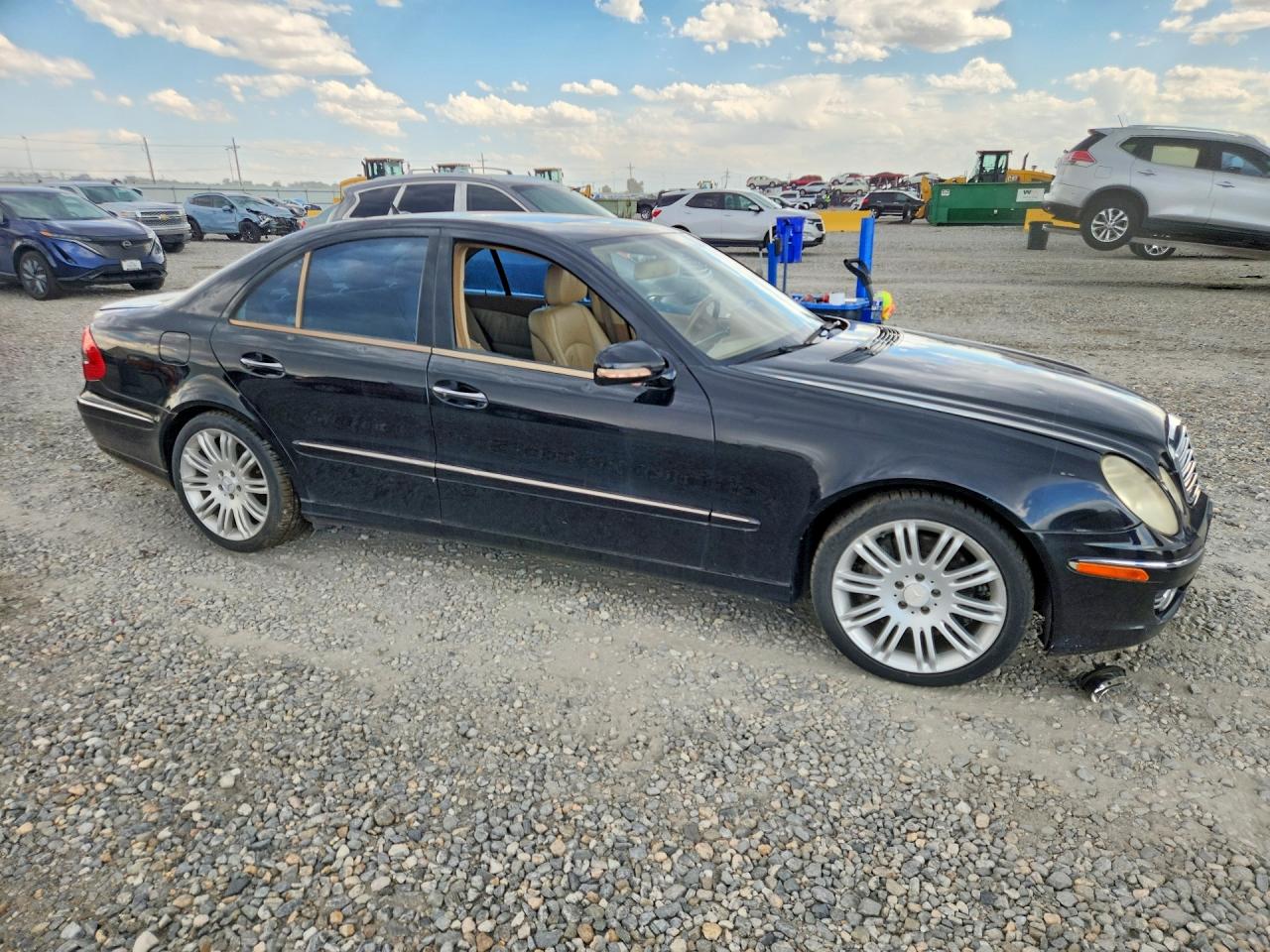 2007 Mercedes-benz E 550 Черный vin: WDBUF72XX7B024645