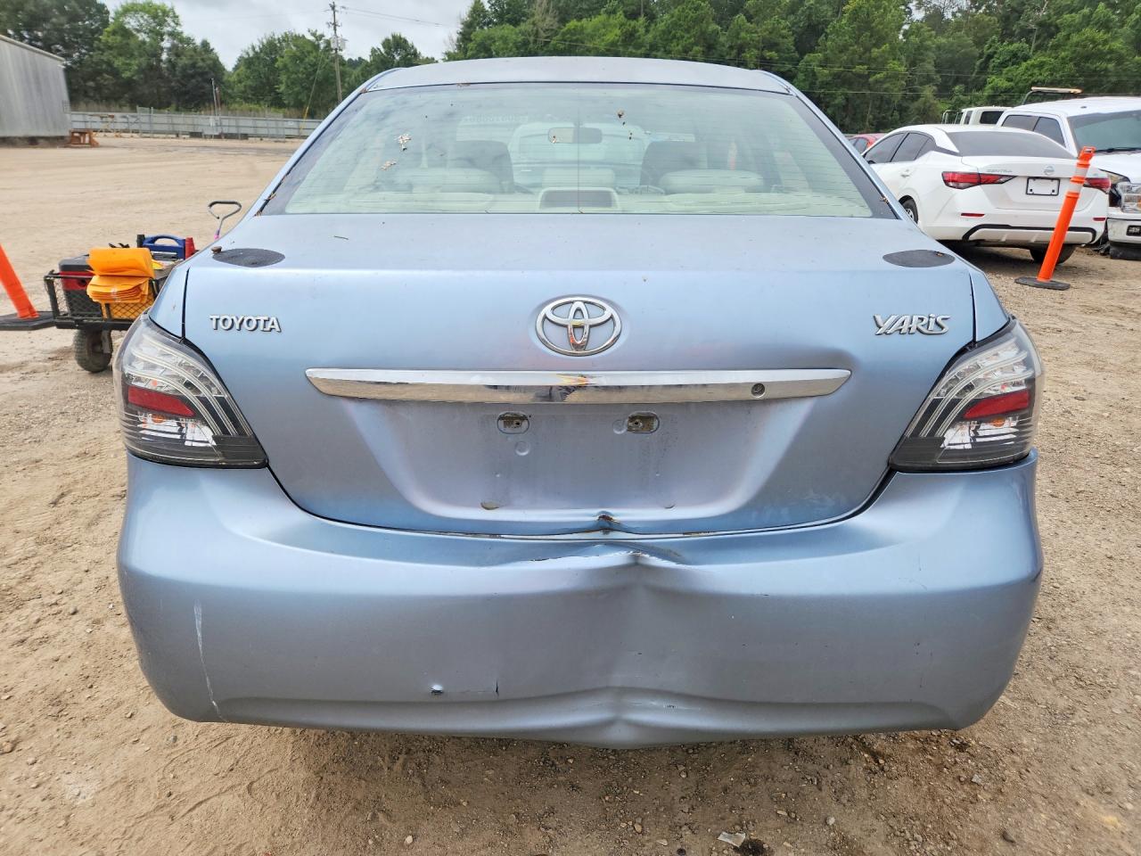 2010 Toyota Yaris Base Blue vin: JTDBT4K34A4067967