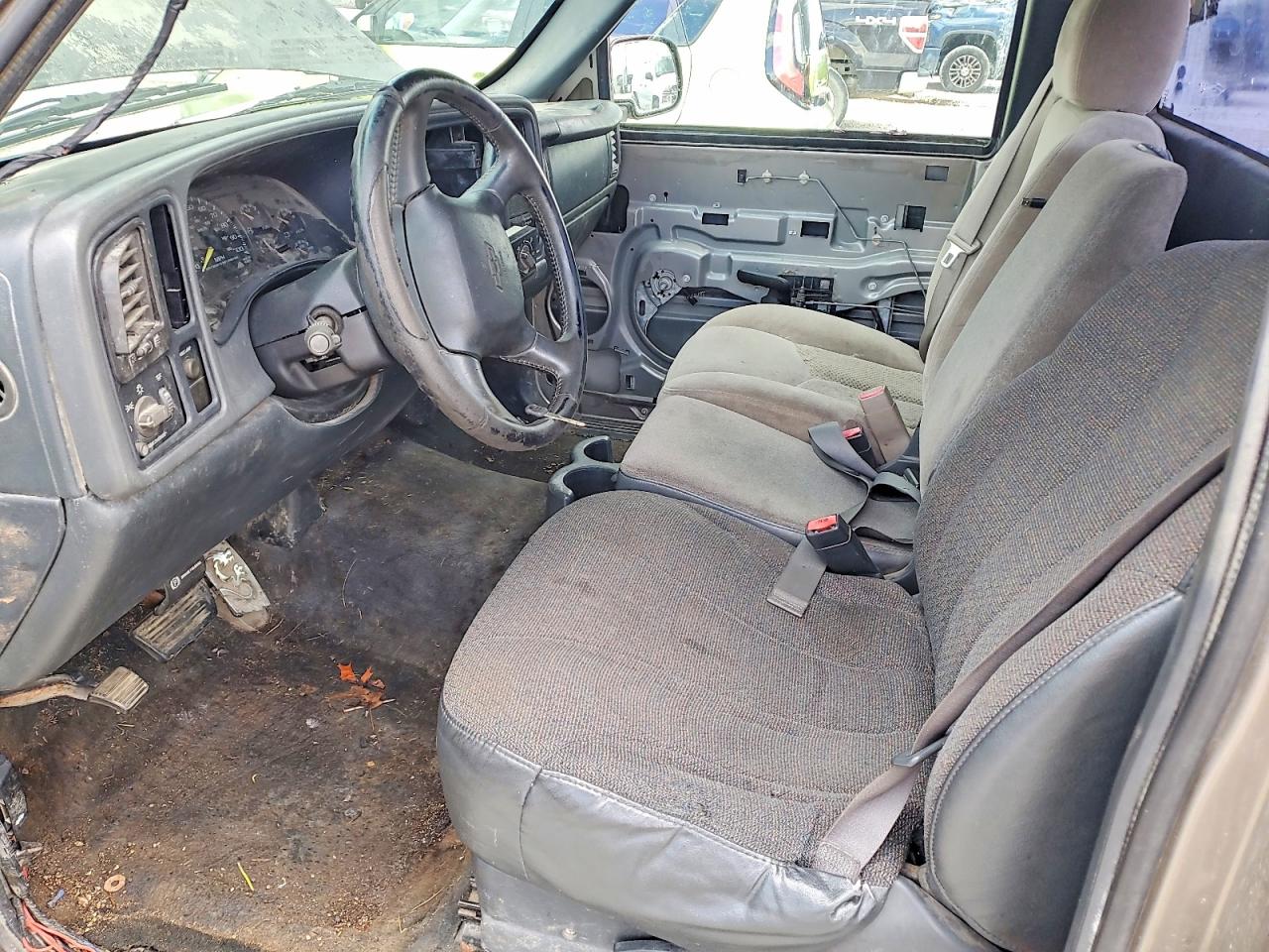 1999 Chevrolet Silverado C1500 Beige vin: 1GCEC14TXXZ152266