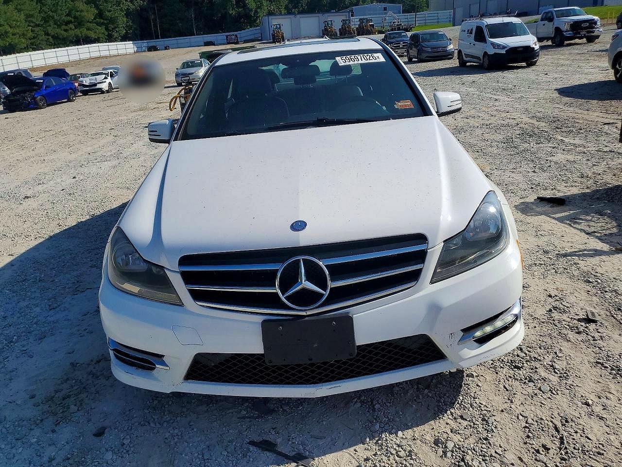 2014 Mercedes-benz C 300 4matic White vin: WDDGF8AB8ER319506