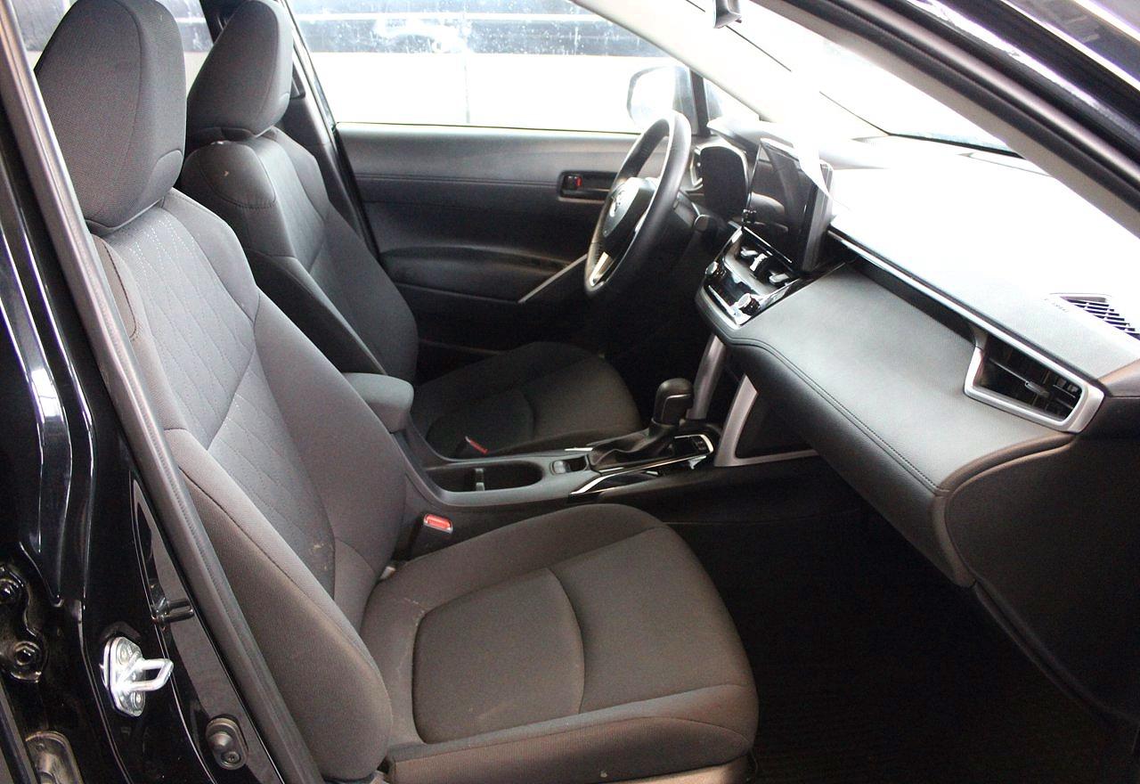 2024 Toyota Corolla Cross Le Black vin: 7MUBAABG3RV098589