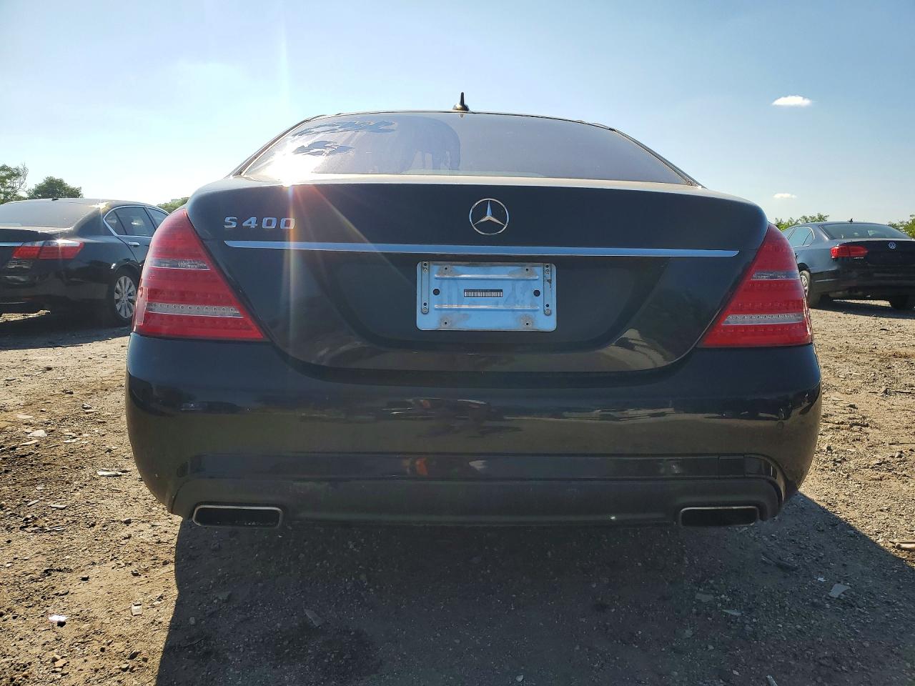 2011 Mercedes-benz S 400 Черный vin: WDDNG9FBXBA387142