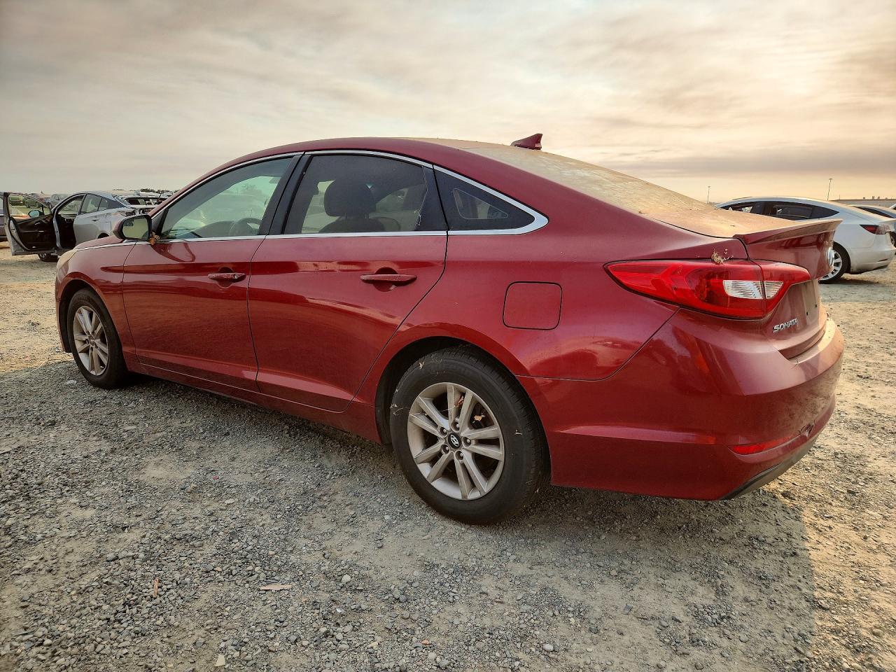 2015 Hyundai Sonata Se Красный vin: 5NPE24AF3FH231674