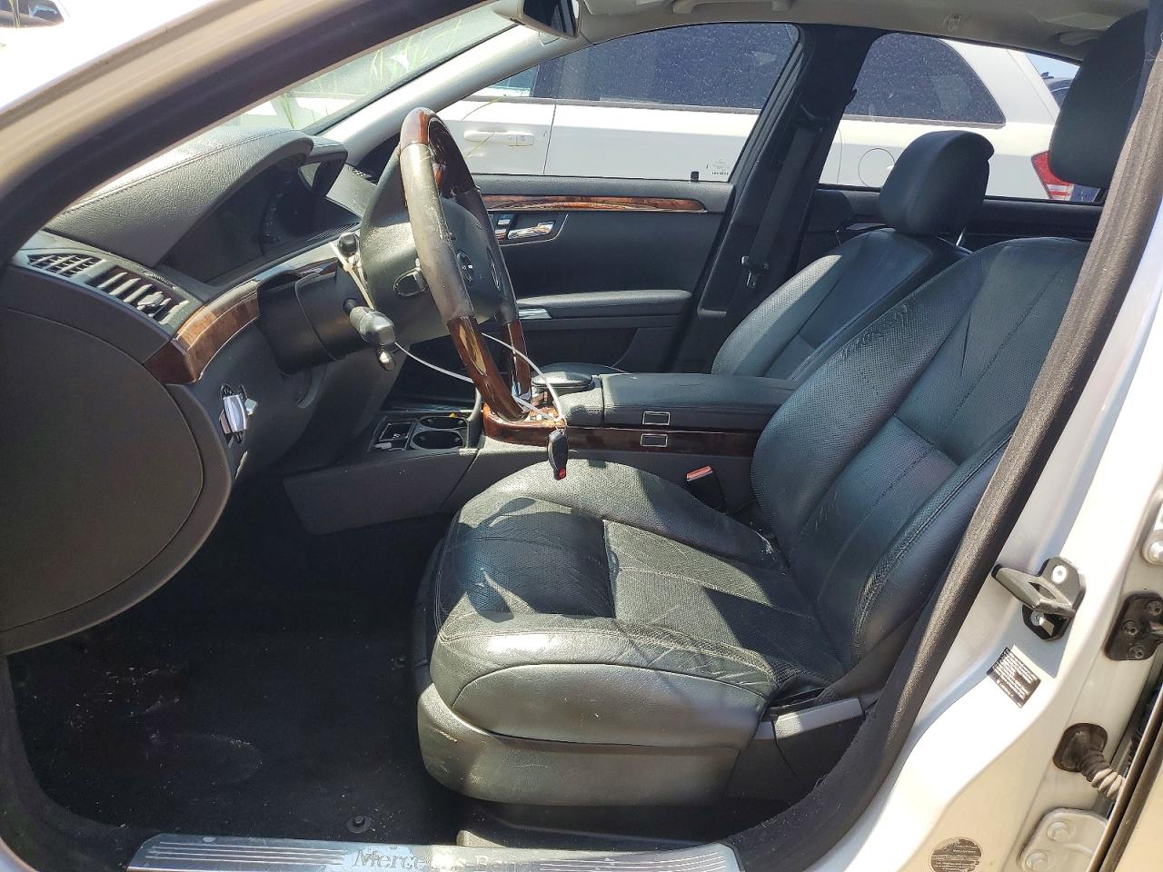 2007 Mercedes-benz S 550 Silver vin: WDDNG71XX7A143506