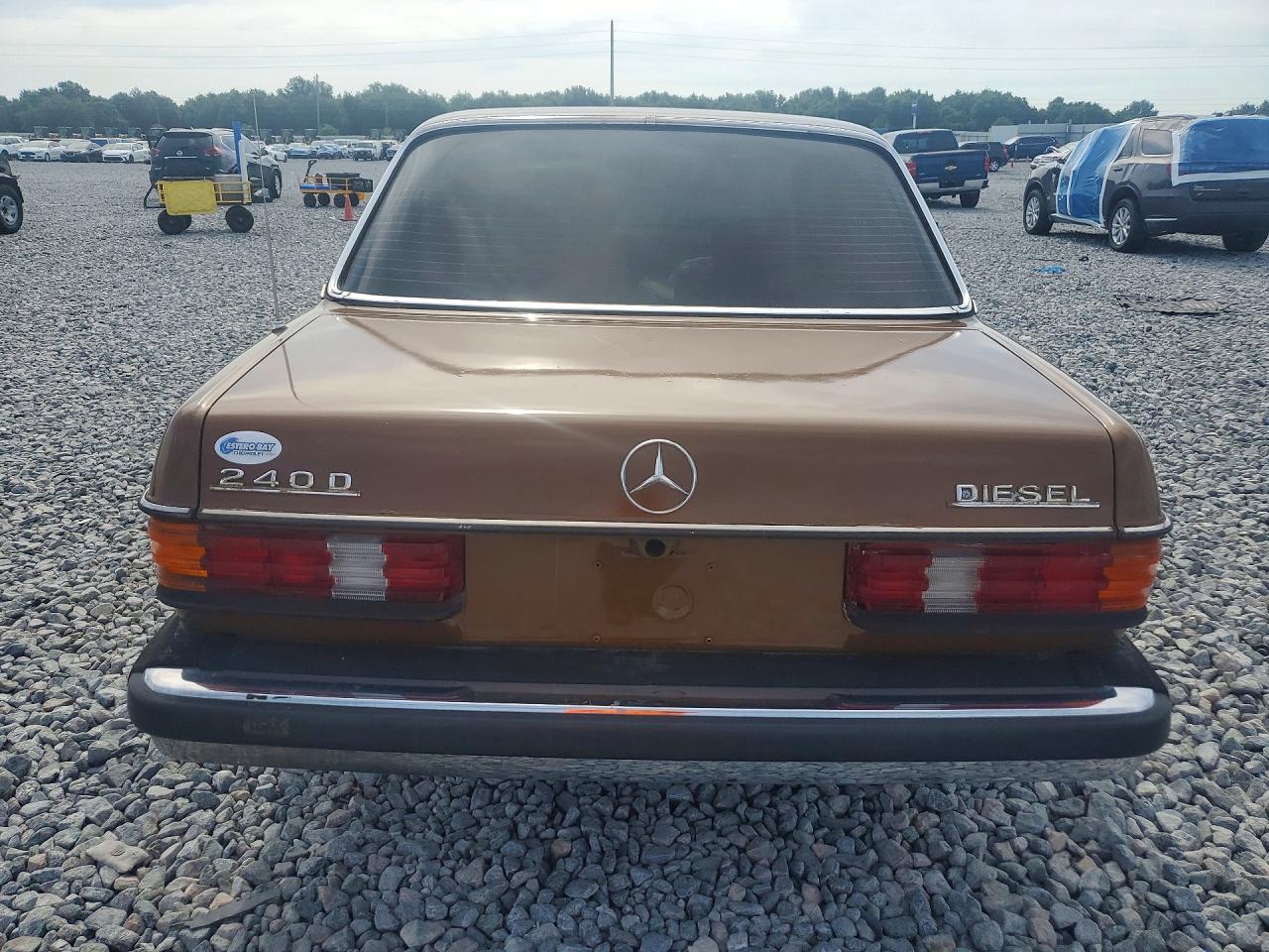 1980 Mercedes-benz 240 D Brown vin: 12312312161460