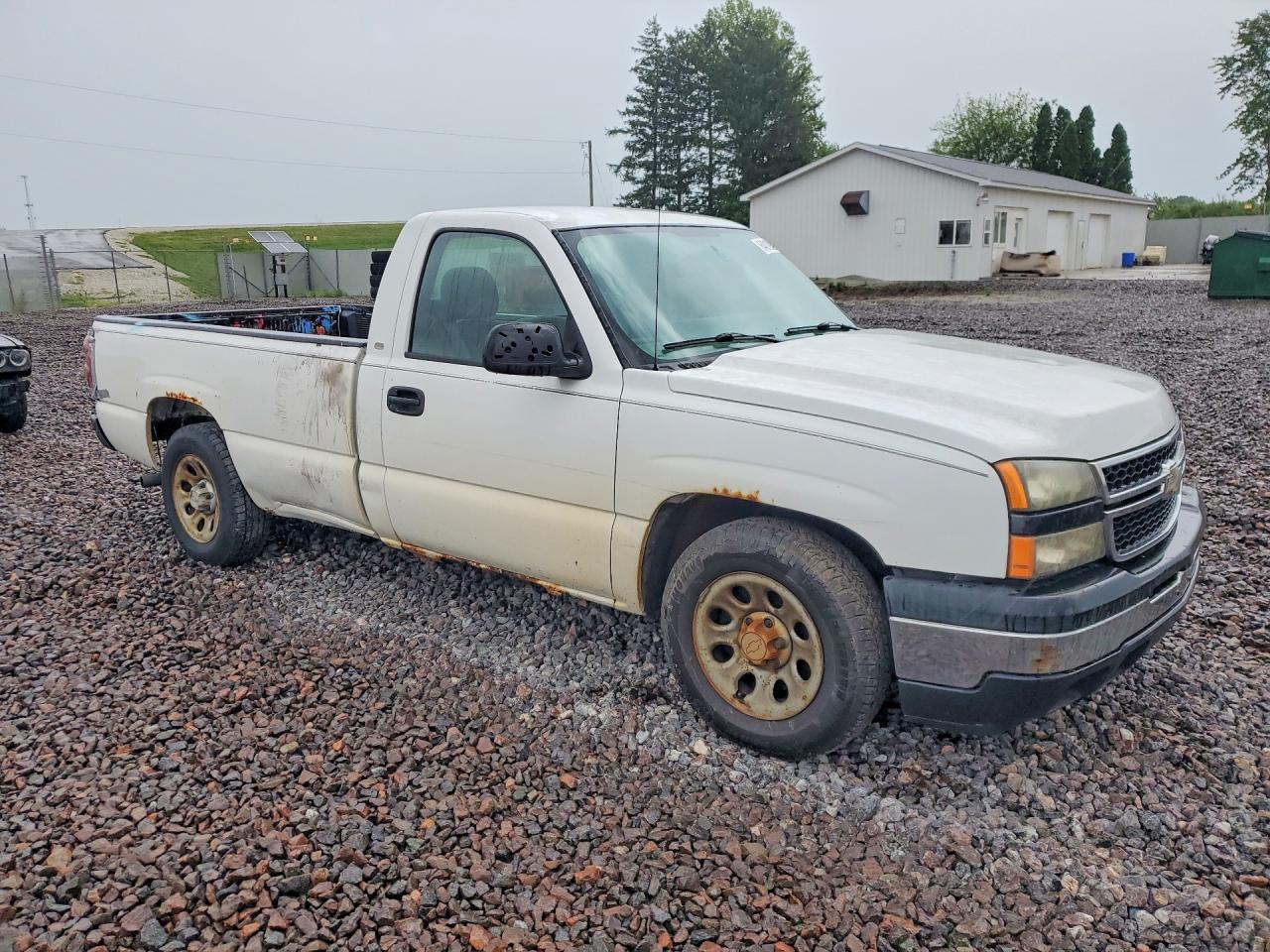2006 Chevrolet Silverado C1500 White vin: 3GCEC14X16G262981