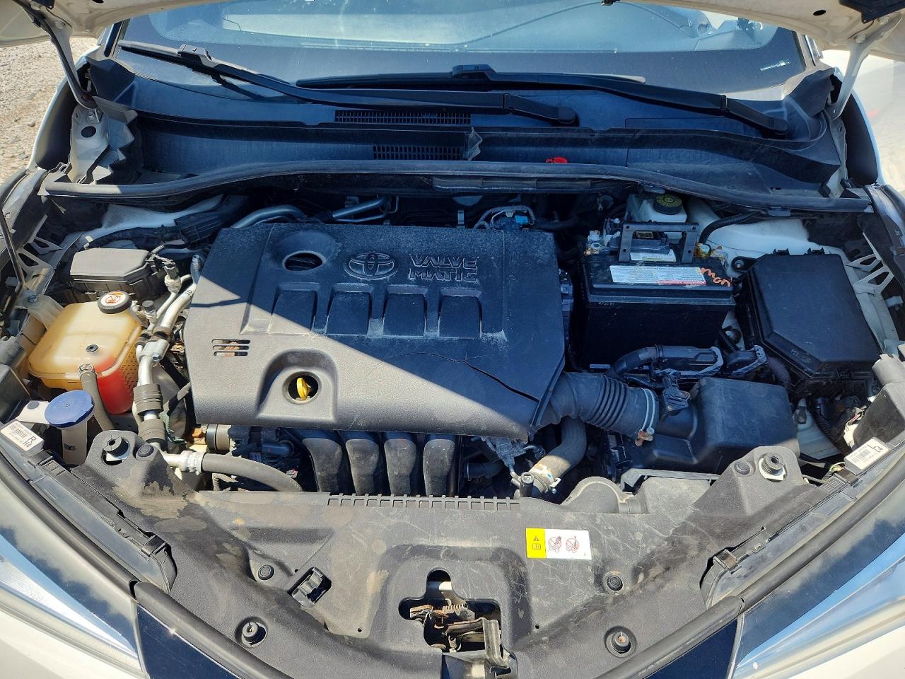2018 Toyota C-hr Xle White vin: NMTKHMBX6JR027073