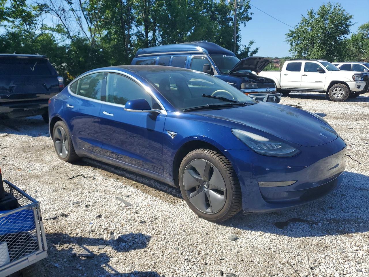 2018 Tesla Model 3 Синий vin: 5YJ3E1EA6JF017006