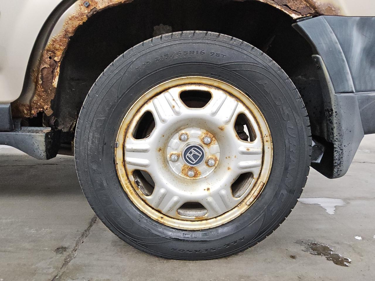 2006 Honda Cr-v Lx Gold vin: JHLRD785X6C002014 Damage: Left Rear Wheel, Rust, Repair Required