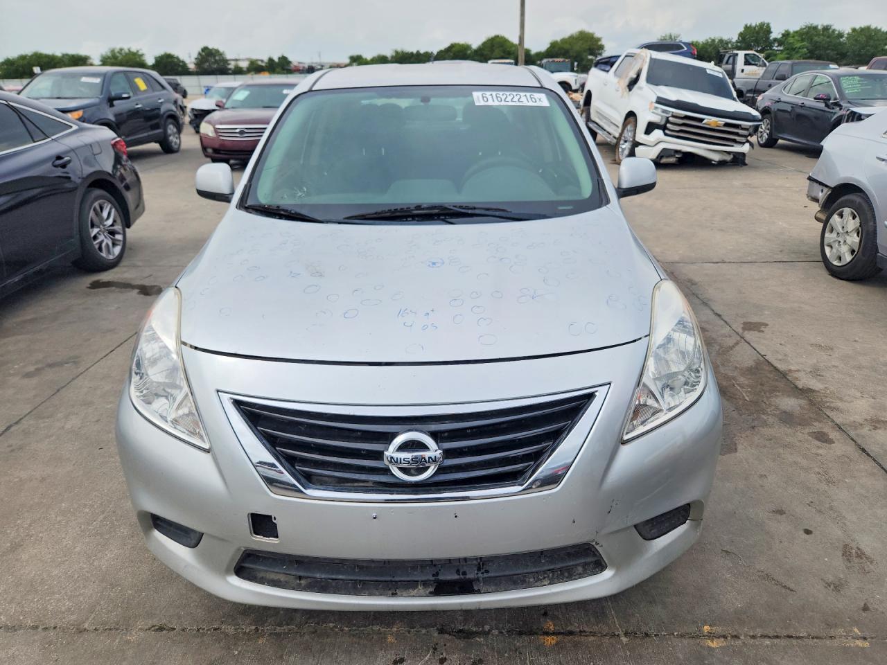 2014 Nissan Versa 1.6 Sv Серебряный vin: 3N1CN7AP3EL835770