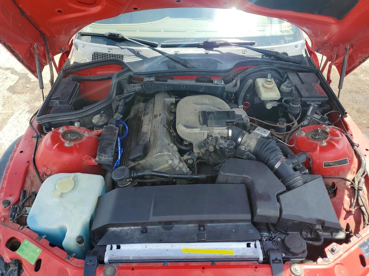 1998 Bmw Z3 1.9 Red vin: 4USCH7331WLE09181