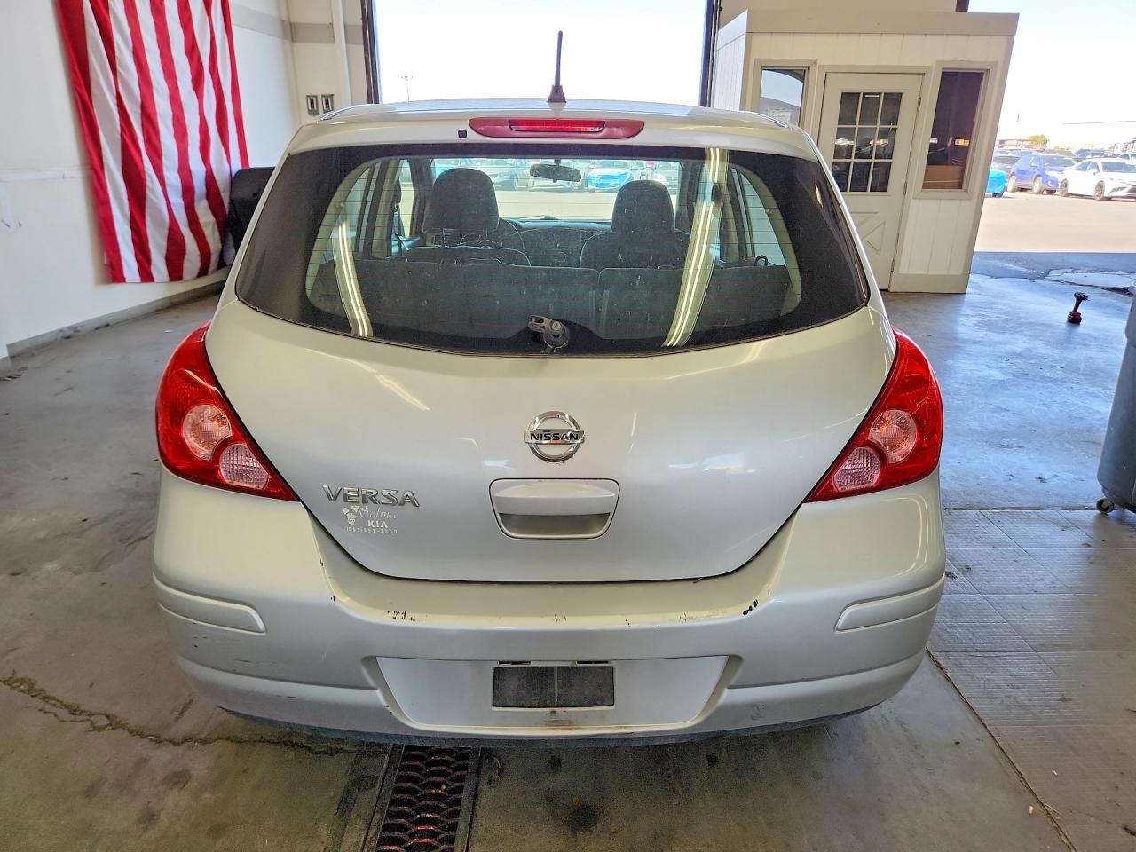 2012 Nissan Versa 1.8 S Silver vin: 3N1BC1CPXCL370154