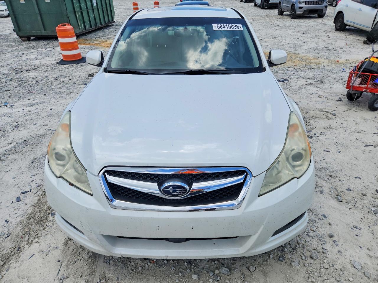 2011 Subaru Legacy 2.5i Limited White vin: 4S3BMBL62B3237308