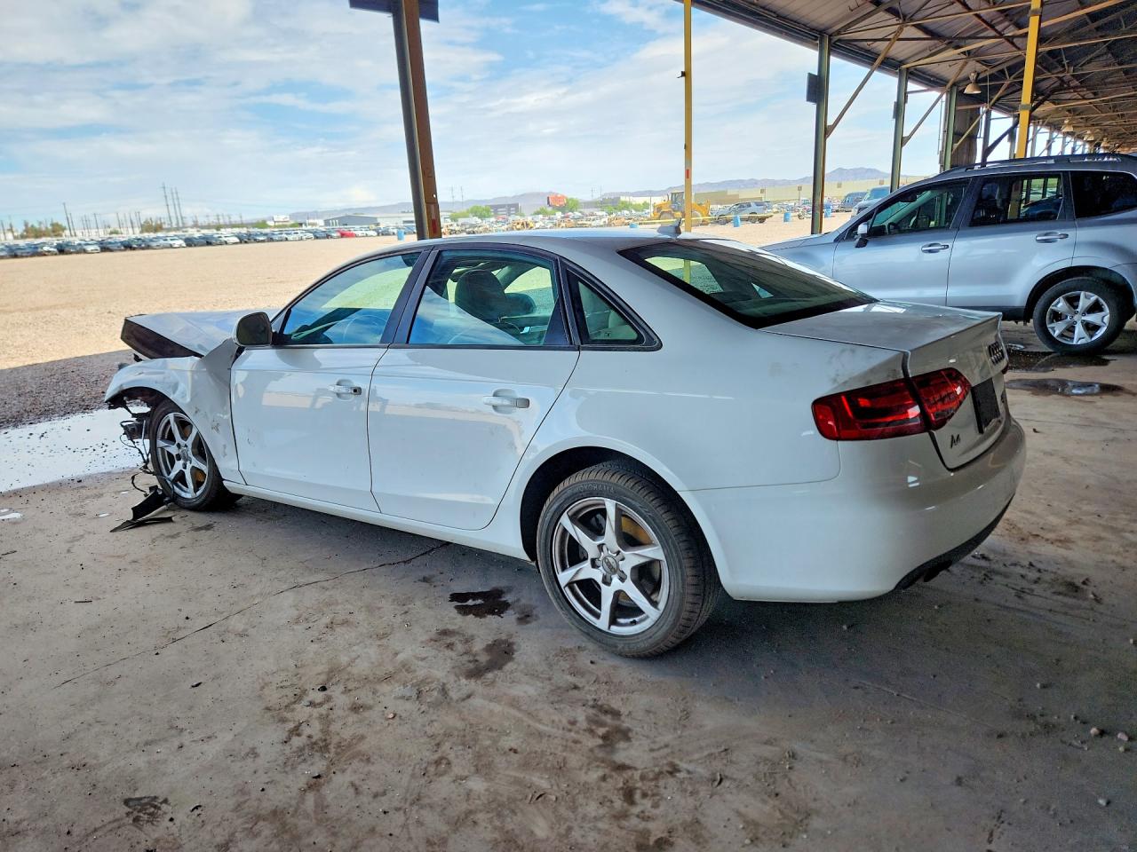 2009 Audi A4 2.0t Quattro Белый vin: WAULF78K29A135060