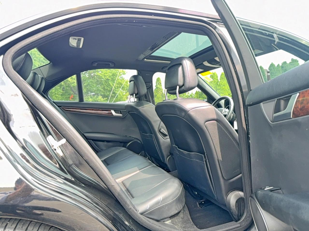 2013 Mercedes-benz C 300 4matic Black vin: WDDGF8AB9DR283579