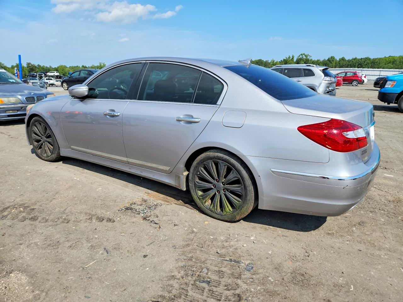 2013 Hyundai Genesis 5.0l Silver vin: KMHGC4DH7DU227046