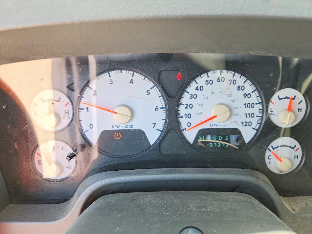 2008 Dodge Ram 1500 St Silver vin: 1D7HA18N28J126779