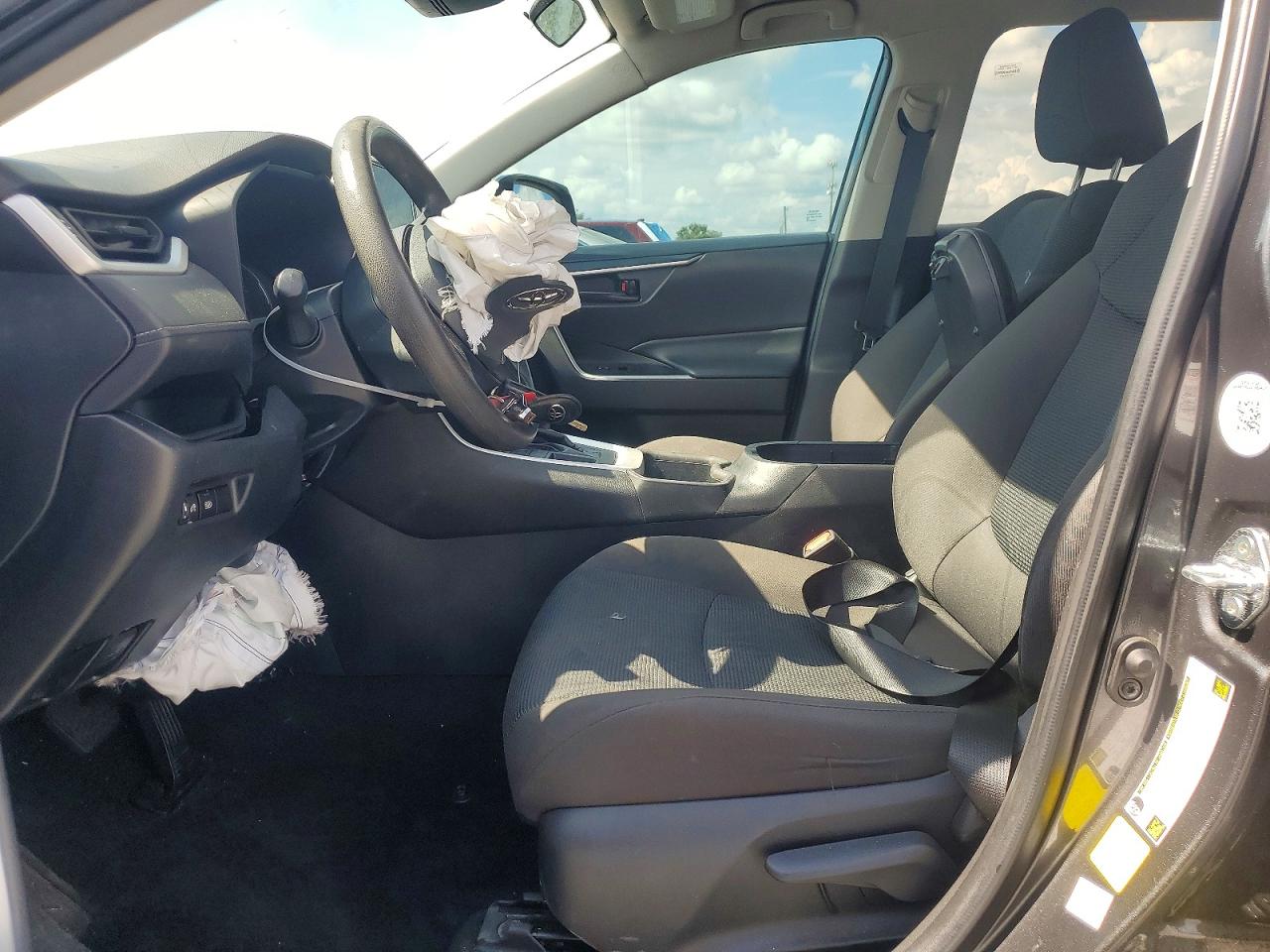 2023 Toyota Rav4 Le Gray vin: 2T3H1RFV7PC230827