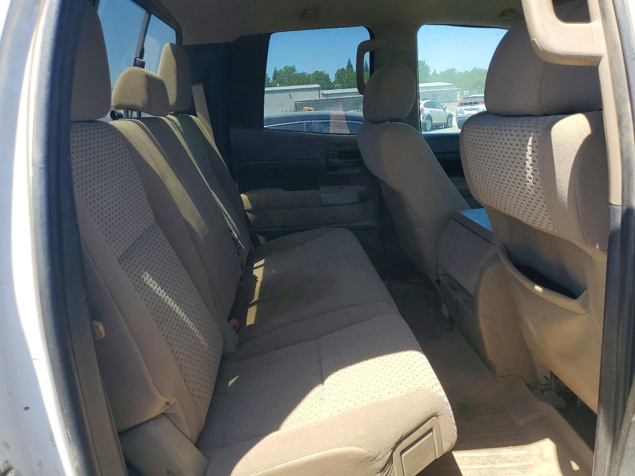 2011 Toyota Tundra Double Cab Sr5 White vin: 5TFUM5F13BX017033