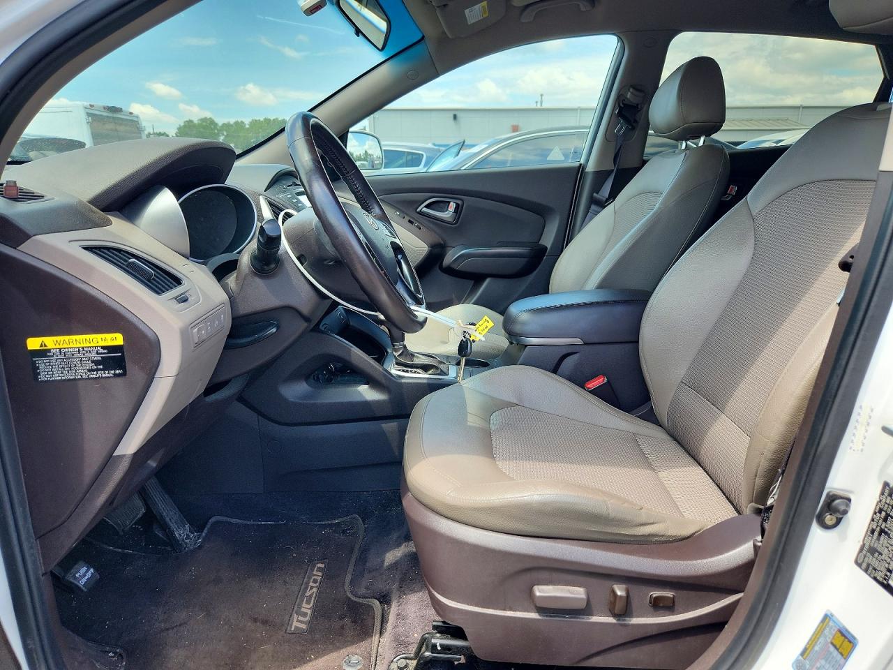 2015 Hyundai Tucson Se White vin: KM8JUCAG6FU079290