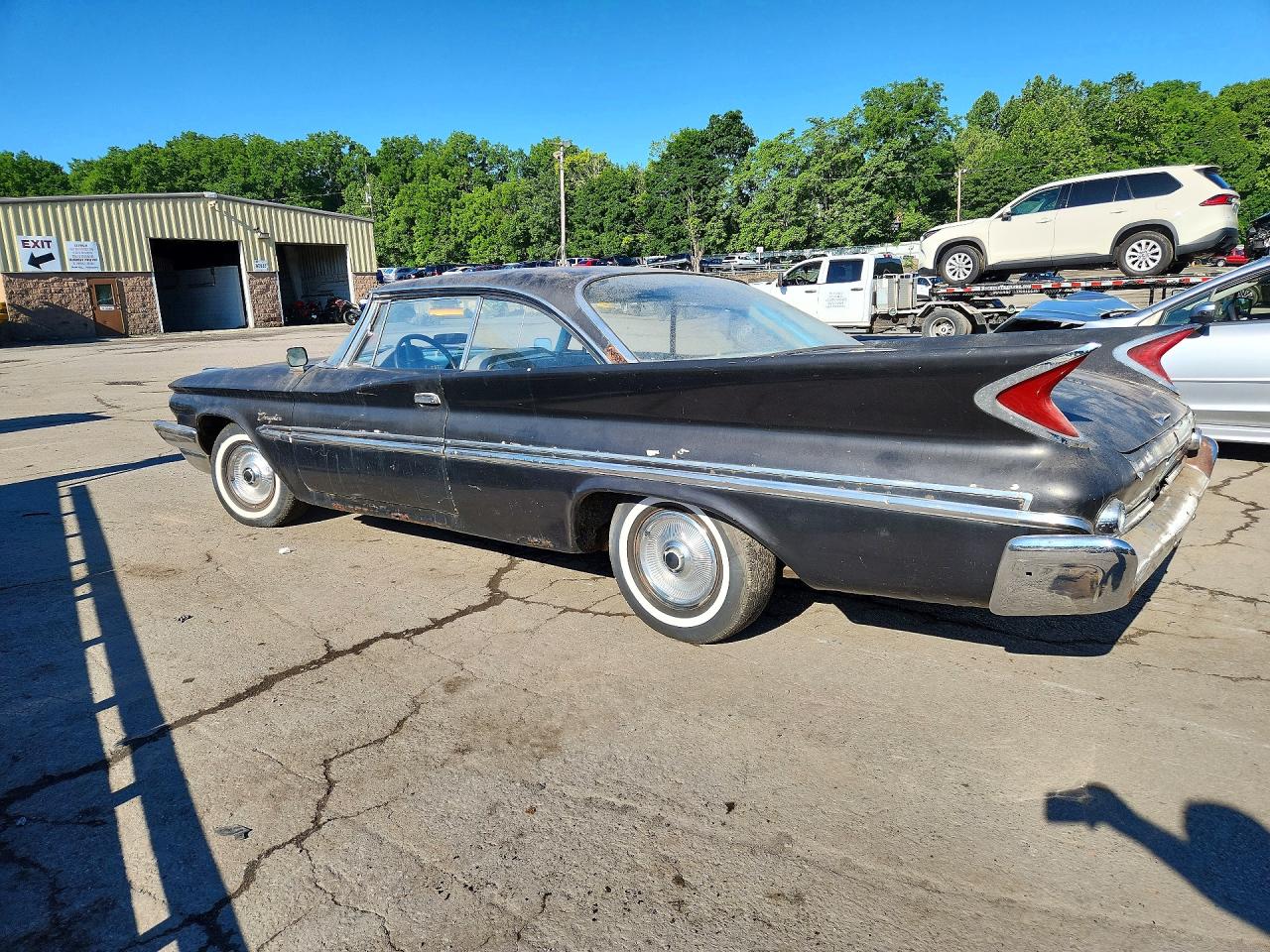 1960 Chrysler New Yorker Black vin: 8103115967