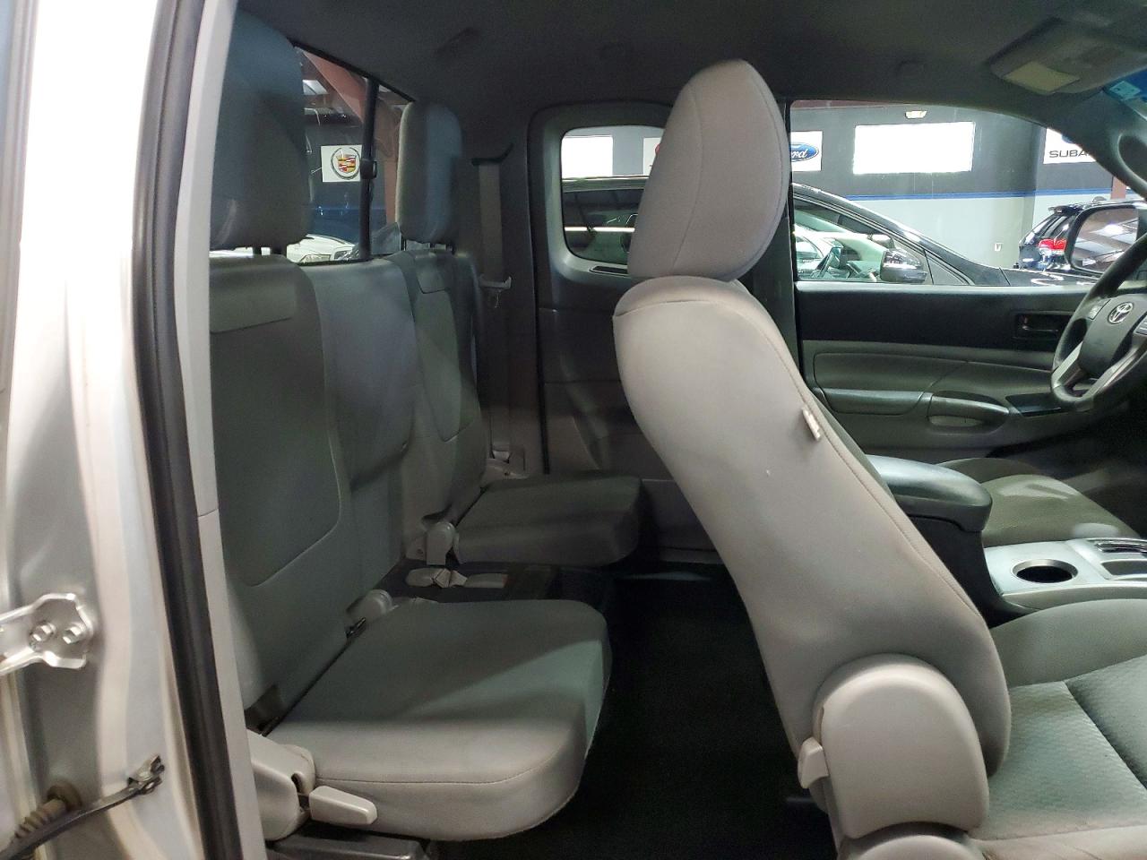 2013 Toyota Tacoma Access Cab Silver vin: 5TFUX4EN4DX018300