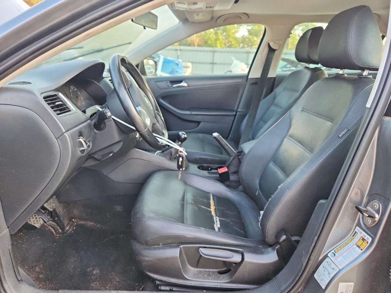 2011 Volkswagen Jetta Se Gray vin: 3VWBX7AJ3BM046794