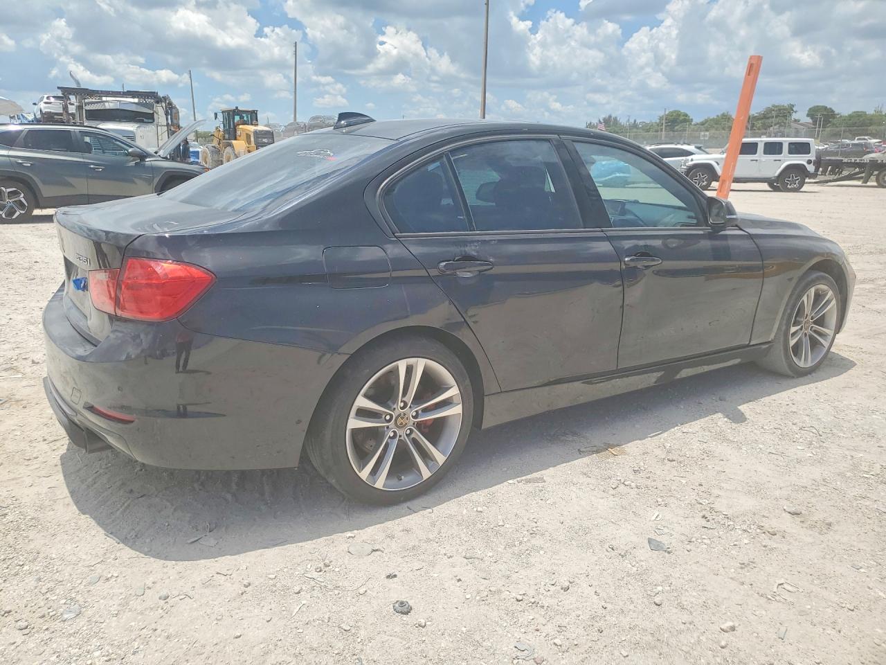 2013 Bmw 335 Xi Black vin: WBA3B9G57DNR89613