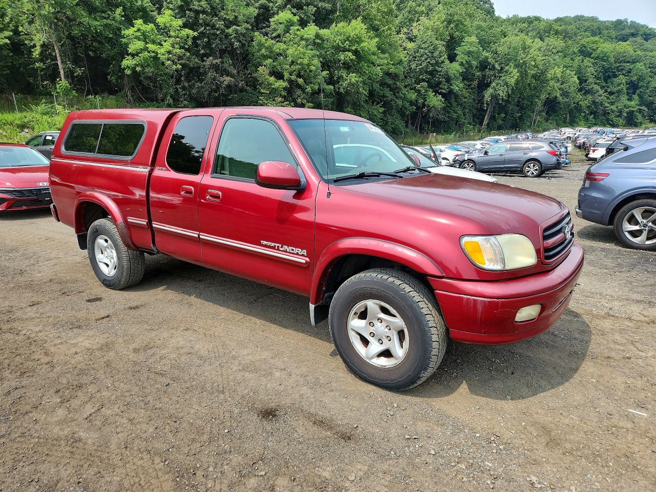 2002 Toyota Tundra Access Cab Limited Red vin: 5TBBT48122S290609