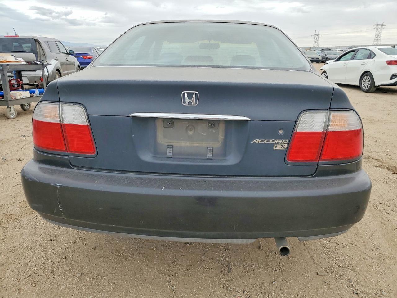1996 Honda Accord Lx Черный vin: 1HGCD5638TA262574