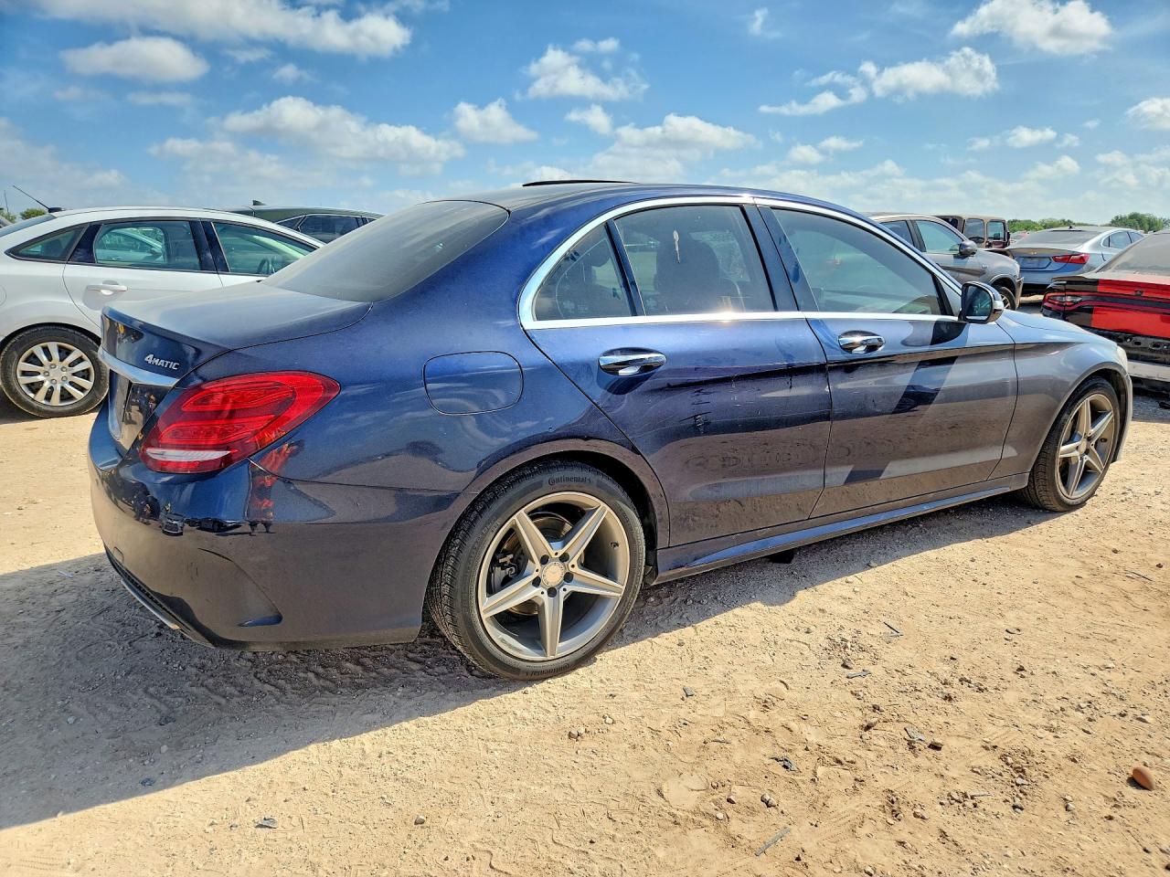 2015 Mercedes-benz C 400 4matic Синий vin: 55SWF6GB9FU009291