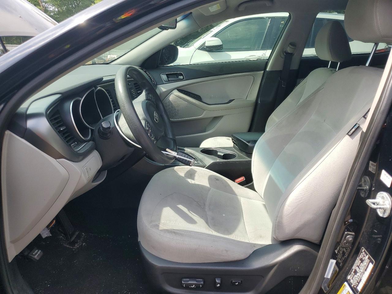 2015 Kia Optima Lx Черный vin: 5XXGM4A79FG448055