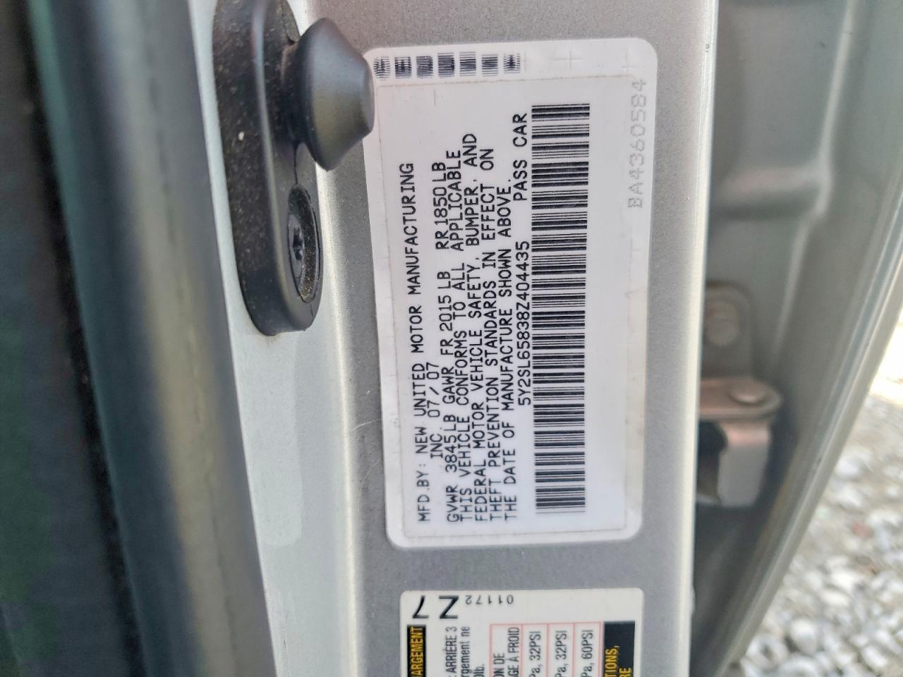 2008 Pontiac Vibe Silver vin: 5Y2SL65838Z404435