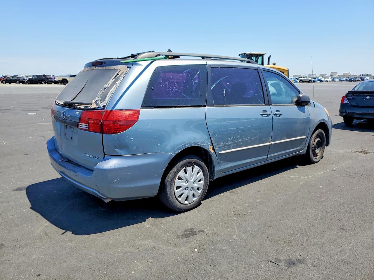 2004 Toyota Sienna Ce 8 Passenger Blue vin: 5TDZA23C34S138043