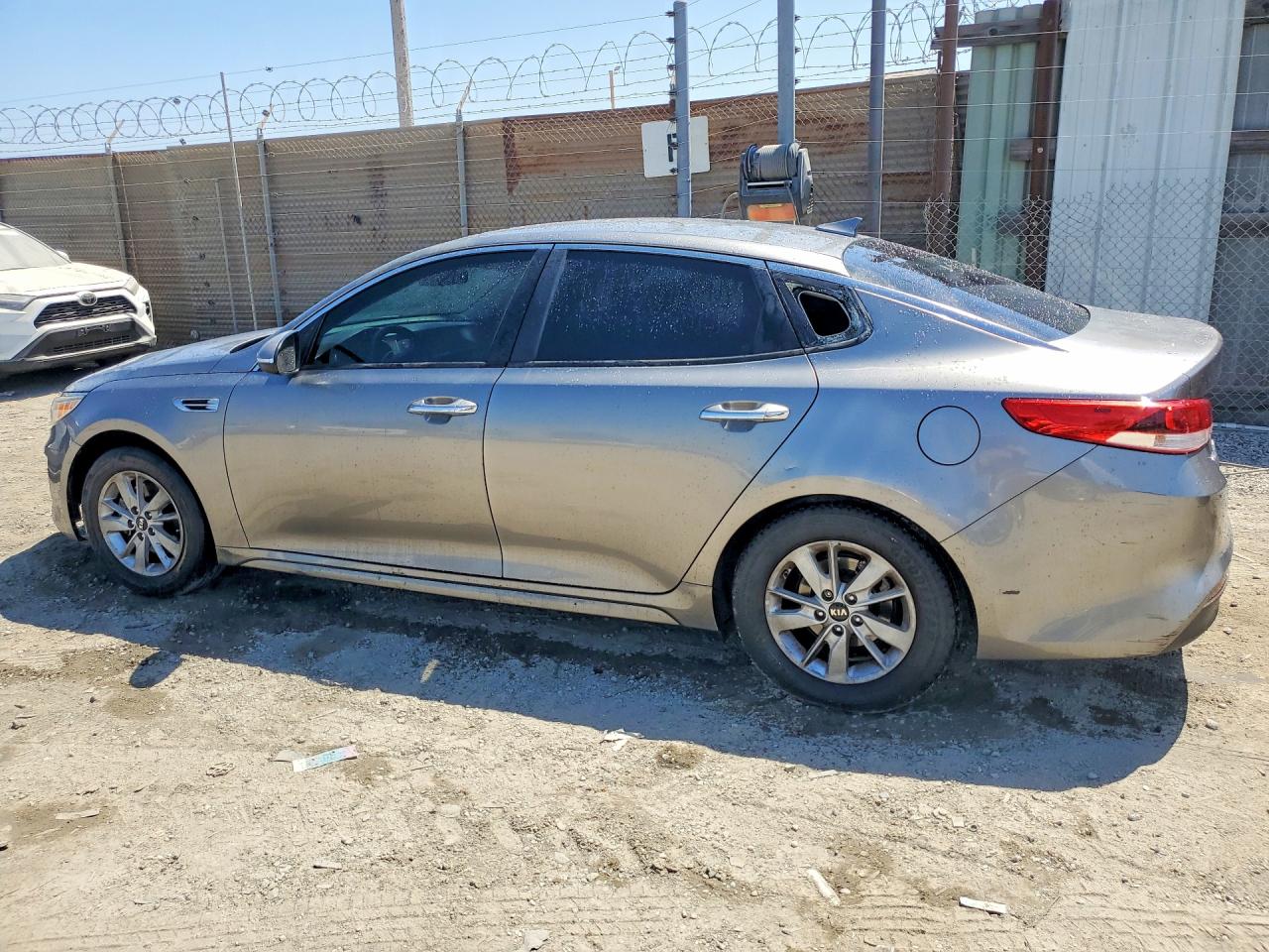 2016 Kia Optima Lx Gray vin: 5XXGT4L33GG094080