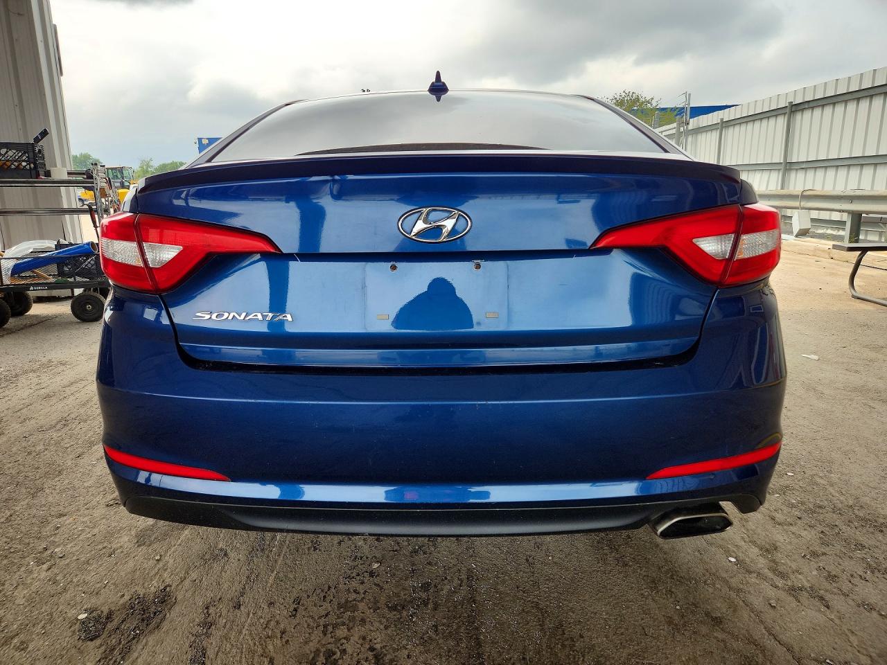 2015 Hyundai Sonata Se Blue vin: 5NPE24AF0FH031223