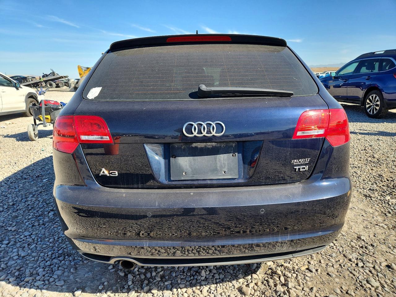 2012 Audi A3 Premium Plus Синий vin: WAUKJAFM4CA100166