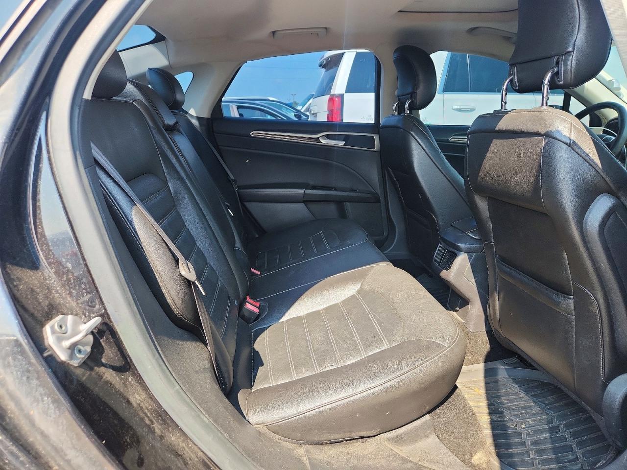 2014 Ford Fusion Se Black vin: 1FA6P0HD6E5379194