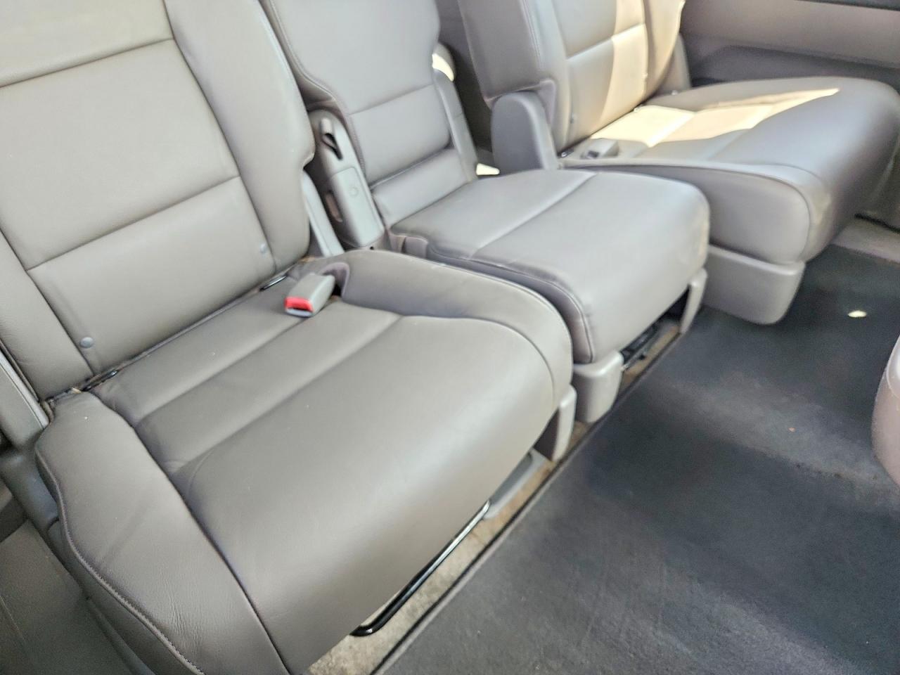 2013 Honda Odyssey Touring Gray vin: 5FNRL5H99DB037859
