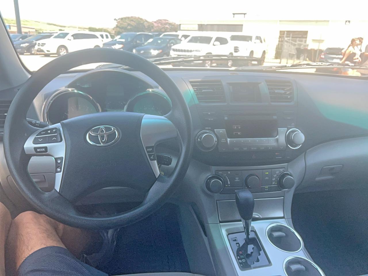 2012 Toyota Highlander Base Silver vin: 5TDBK3EH1CS094863