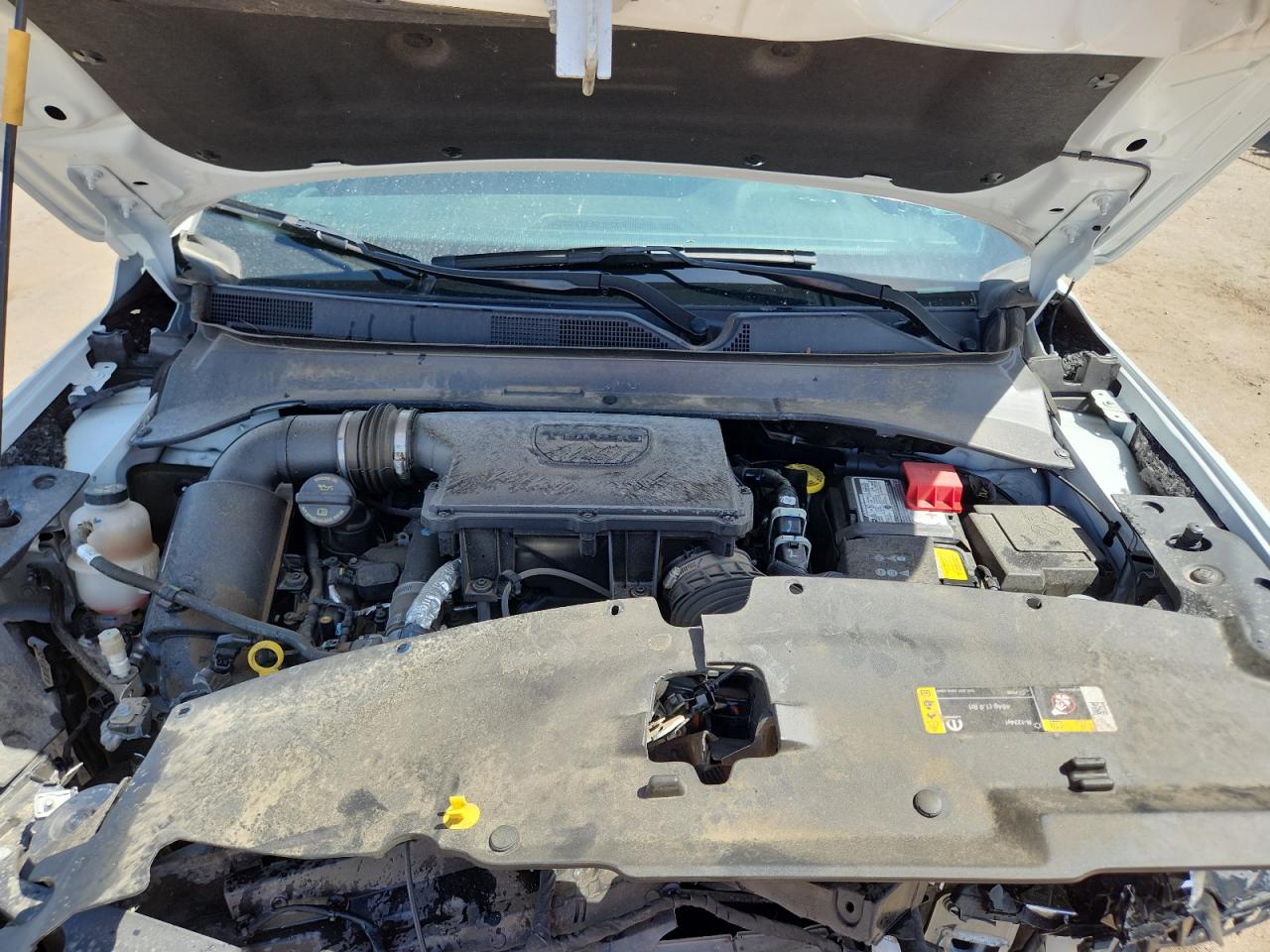 2024 Jeep Compass Latitude Белый vin: 3C4NJDBN4RT117566 Damage: Front Bumper Reinforcement, Broken, Replacement Required